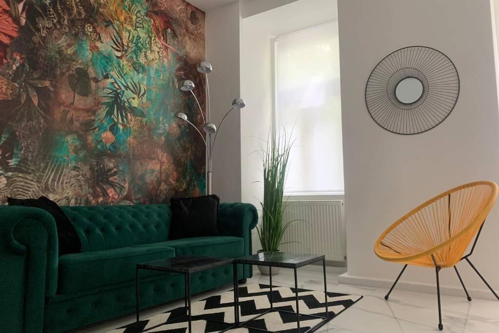 Cool City Center Apt. @ Metro And Shopping Street Wien Eksteriør bilde